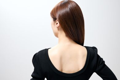 “生活感ゼロ”の色っぽい「背中」は前日に仕込める！【大人の肌魅せ戦略術】