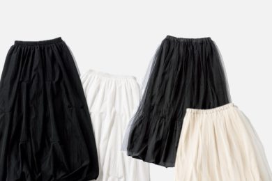 【1万円台までで高見え！】着回し力が人気の「コスパな黒&白スカート」【4選】
