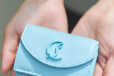 【最強開運日に新調すべきはお財布！】STORYライターがリアルに使ってるミニウォレットSNAP＜7選＞