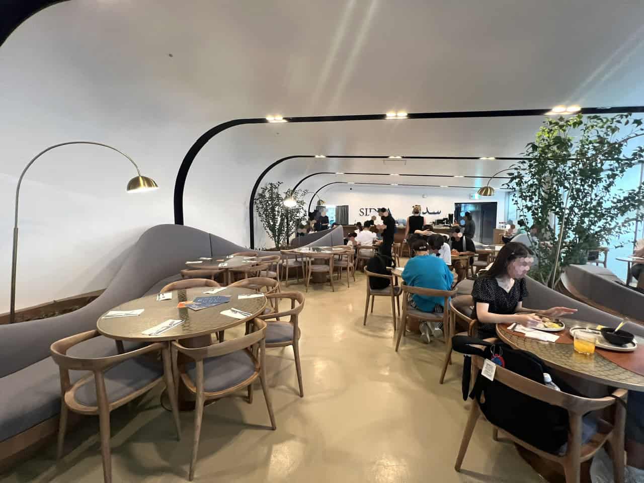 激レア！大阪関西万博サウジアラビア館のレストランIRTH ピンバッジ 非売品 大阪関西万博】EXPO 2025 サウジアラビア館 ピンバッジ - メルカリ