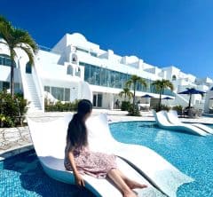 まるで地中海！宮古島の絶景“オーシャンビュー”が広がる穴場リゾートへ【沖縄】