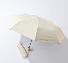 猛暑日も頼れる【ユニクロ】！オシャレを邪魔しない「日傘」＆「アームカバー」が優秀！［#Fumio名品］