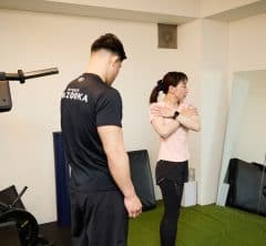 【画像集】宅トレで3.2キロ減！筋トレ嫌いのアラフィフ女性が1ヵ月で痩せた「超簡単トレーニング」とは？