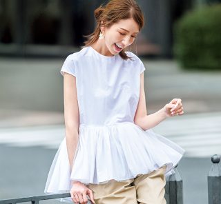 着るだけで美しいくびれが完成！ストレスフリーな高見えチュールトップス