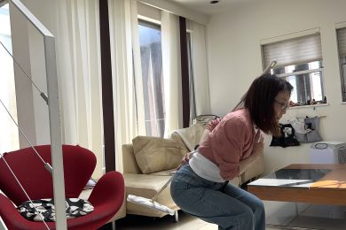 【自宅ダイエットで3.2キロ減！】アラフィフ女性が1ヵ月で痩せた！ 本当に続けられる「超簡単トレーニング」をプロが解説