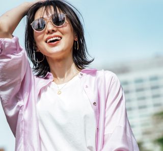 暑くても、二の腕出したくない派に朗報！【シアーシャツ】がちょうどいい