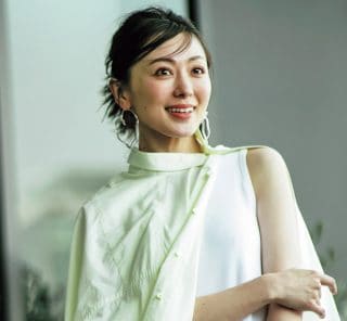 【長袖シャツ】がアレンジテクでエレガントな夏ハオリに早変わり！