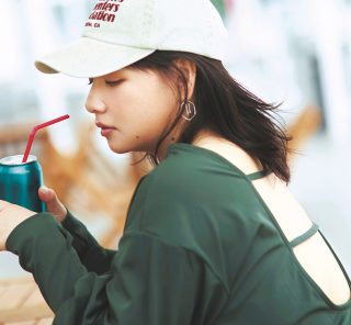 体型が気になる…だからこそ！マシュマロさんに映える「肌見せコーデ」〈４選〉