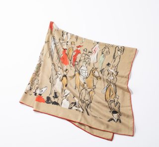 羽織るだけで装いにクラス感。この秋、取り入れたい【エルメス】＃Fumio名品 〈スカーフ5選〉