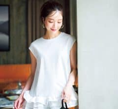 「Tシャツが苦手」な40代に人気！甘すぎない「裾フリルカットソー」が使える