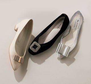 天気の移ろいが激しい時期は“いかにも…ではない”「レインシューズ」が万能！