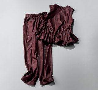 【40代STORYスタイリスト厳選】この秋に取り入れたい大人の〈肌映えカラーアイテム〉