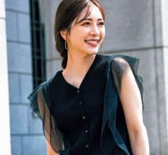 「猛暑だって二の腕は出したくない」人に！【ノースリ級に涼しい】トップスデザイン〈3選〉