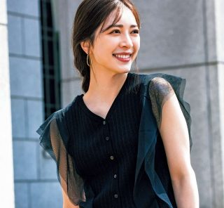 「猛暑だって二の腕は出したくない」人に！【ノースリ級に涼しい】トップスデザイン〈3選〉