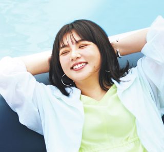 【野呂佳代さんの水際コーデ】ワンピ×シアーでUV対策もオシャレも抜かりなく♡