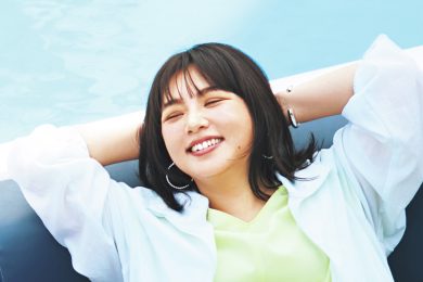 【野呂佳代さんの水際コーデ】ワンピ×シアーでUV対策もオシャレも抜かりなく♡