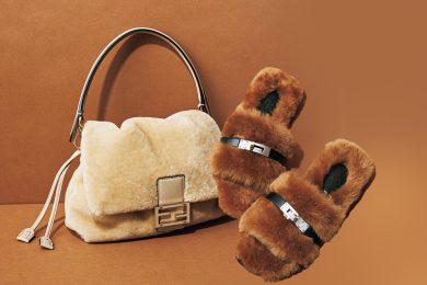 〈エルメス・フェンディetc.〉ふわもこ他、インパクトある名品アイテムで秋オシャレの仕上げを〈4選〉