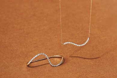〈STORYスタイリストのリアル買い〉いつものジュエリーと重ね付けても可愛い【繊細ダイヤモンド】