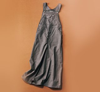 【STORYライター、これ欲しい！】新鮮な着こなしにチャレンジ！大人仕様のジャンパースカート