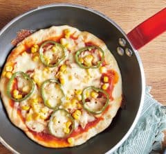 ホームパーティで盛り上がる！親子で一緒にワンパンだけ〈粉もんレシピ3選〉