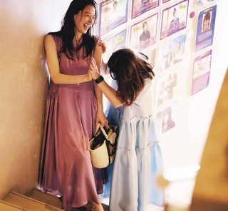 40代におすすめ“ゆる派手”ワンピ〈３選〉ママ友とのお出かけにも◎