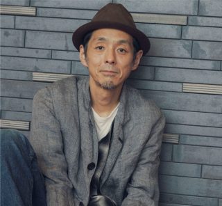 宮藤官九郎さん、リアルな父子関係「親バカになる必要はもうないのに、何かと媚びるようなことしちゃう」