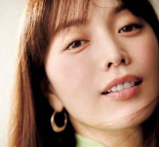 使ったコスメはたったの６つ！【蛯原友里】さんの“すっぴん風”メーク