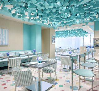 “ティファニー”で朝食を！日本初のブルー ボックス カフェが「ティファニー 銀座」にOPEN