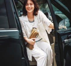 通勤もお出かけも「半袖ジャケット」が40代のオシャレを救う！〈コーデ３選〉