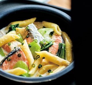 〈簡単で洗いものは最小限に〉スイッチ一つで完成する時短&手間短の【炊飯器レシピ】