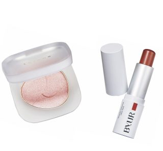 暑さ疲れの今こそ！光沢感と血色感をあげるメイク〈大人におすすめアイテム〉