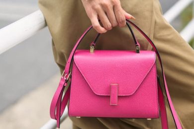 40代オシャレ読者が愛してやまない【ヴァレクストラ】カラーイジィデの使い方って？〈コーデ3選〉