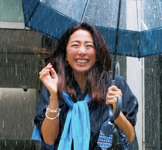 【撥水スカート＆シューズ】で不安定な天気にめげず心晴れやか♡