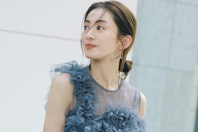 【チュール×オールインワン】グレーのワントーンなら凛とクールな装いに