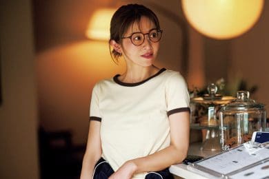 【大人のスポーツMIXコーデ】はメガネ＆チークで完成度を高めて