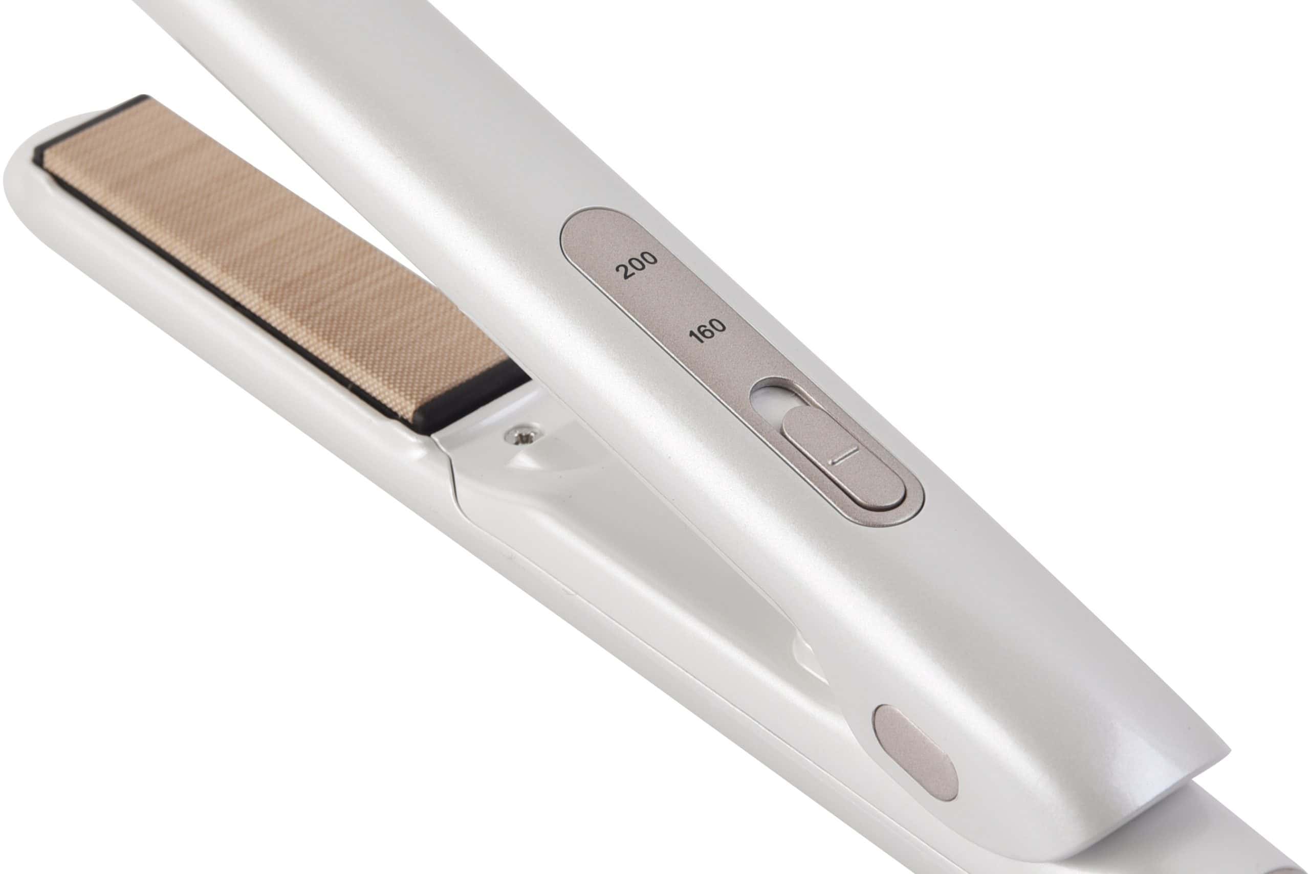 旅先でも“シルクプレート”で艶やかな髪をキープ！コンパクトで超