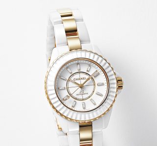 〈シャネル〉40代からは、ボリュームのあるジュエリー＆ウォッチを自由に楽しみたい！