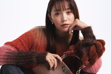 【蛯原友里さんと100周年の「フェンディ」】リュクスな風格、小粋な遊びゴコロ溢れる新作バッグ