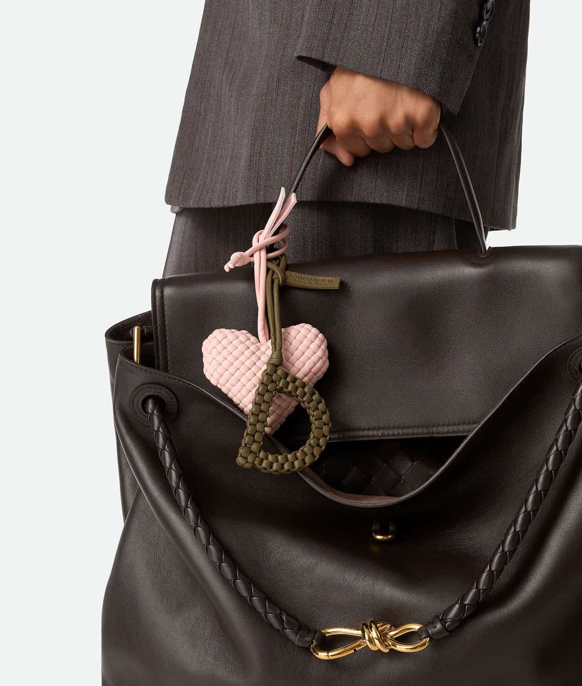 ボッテガ・ヴェネタ　アルファベットチャーム