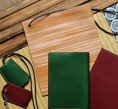 「BROOKLYN MUSEUM」が仁和寺とコラボ！日本の伝統が融合したレザーグッズ発売