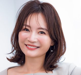 【40代大人へア】季節はじめに格段にあか抜ける〈ニュアンスゆるパーマ〉