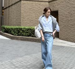 短い秋 シャツで過ごせる貴重な日は逃さずに【モデル私服コーデ】