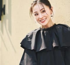 【40代の秋冬羽織り】どんなシーンにも使える！万能アウター〈着回し9選〉　