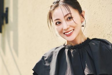 【40代の秋冬羽織り】どんなシーンにも使える！万能アウター〈着回し9選〉　