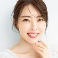 長年愛される〝名品コスメ〟を賢く取り入れて！忙しい大人の【先行美容液】