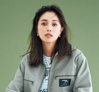 旬な【ワークジャケット】はレースとブラウンを味方にシックに着こなして