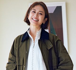 ラクでこなれてしかも洗える【白ニットパンツ】が大活躍の予感