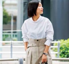 〈人気アパレルディレクター〉オシャレと個性が光る！大人の白シャツ着回し〈３選〉