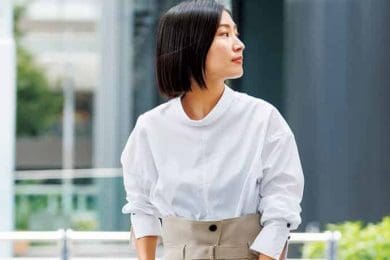 〈人気アパレルディレクター〉オシャレと個性が光る！大人の白シャツ着回し〈３選〉
