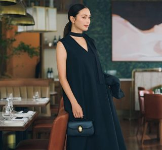 ボーナスで投資した「黒ワンピース」で会社のパーティに【年末特別エッセイ③】